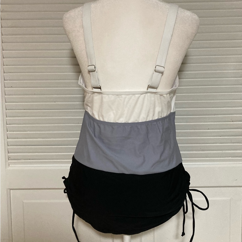 EC Colorblock Tankini Size Medium - Picture 6 of 11